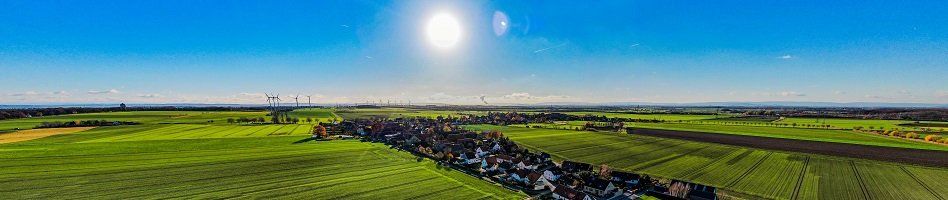 Luftaufnahme von Wirringen und den umliegenden Feldern